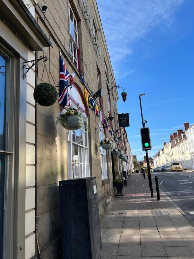 The Arms 3* Warwick (Warwickshire)