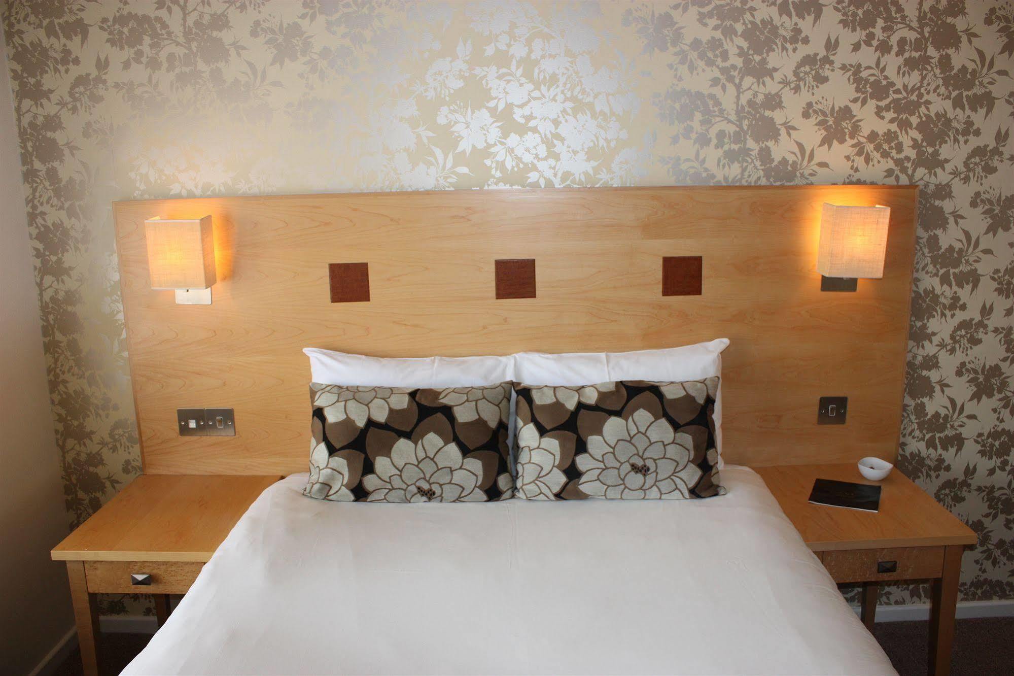 The Arms 3* Warwick (Warwickshire)